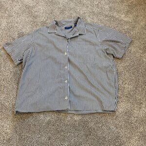 Vintage cropped button up